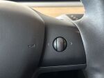 Tesla Model Y 2023 Musta