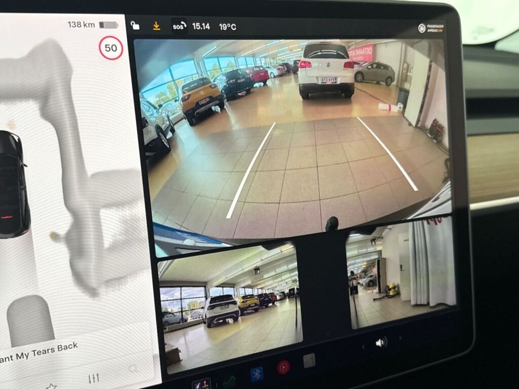 Tesla Model Y 2023 Musta