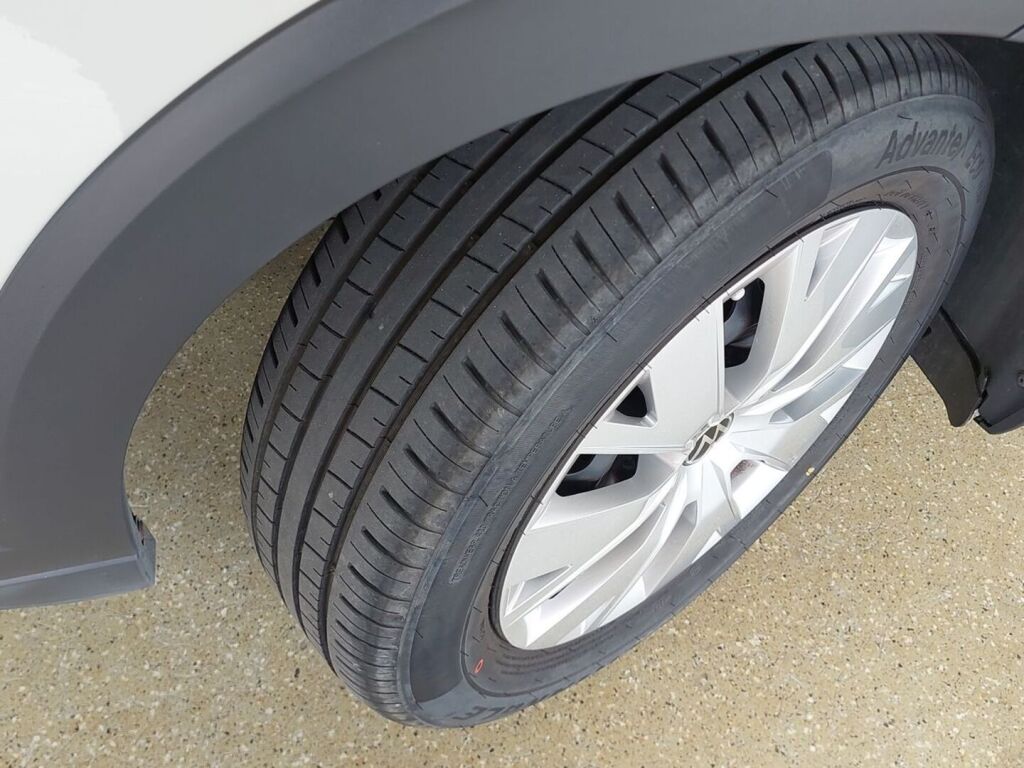 Volkswagen Taigo 2023 Harmaa