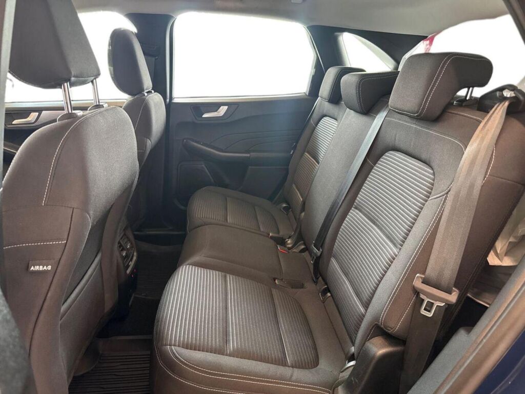 Ford Kuga 2023 Sininen