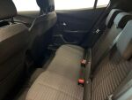 Peugeot e-2008 2023 Oranssi