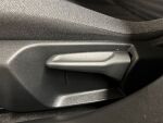 Peugeot e-2008 2023 Oranssi