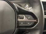 Peugeot e-2008 2023 Oranssi