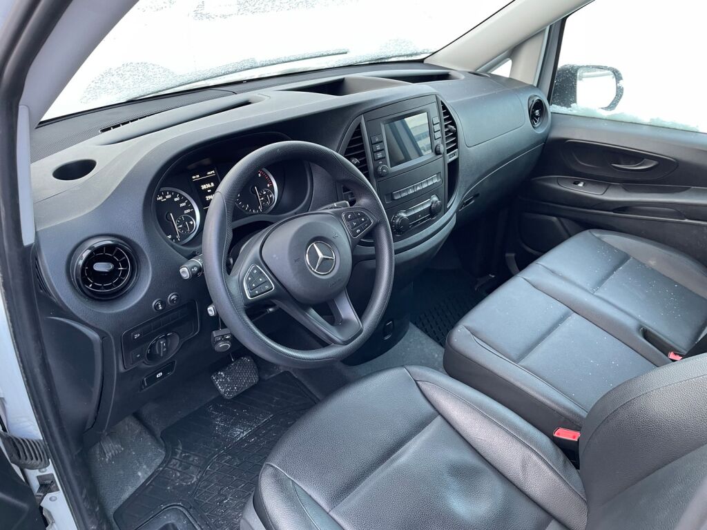 Mercedes-Benz Vito 2023 Valkoinen