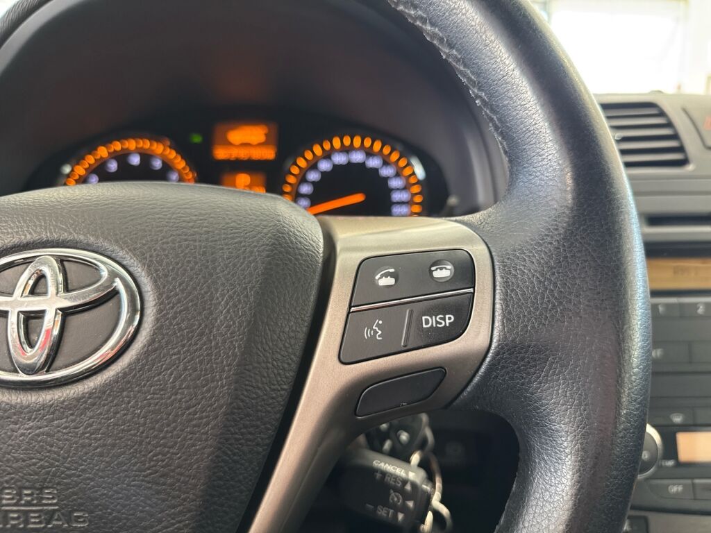 Toyota Avensis 2010 Harmaa