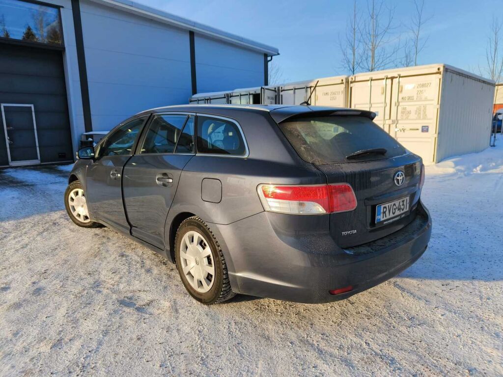 Toyota Avensis 2010 Sininen