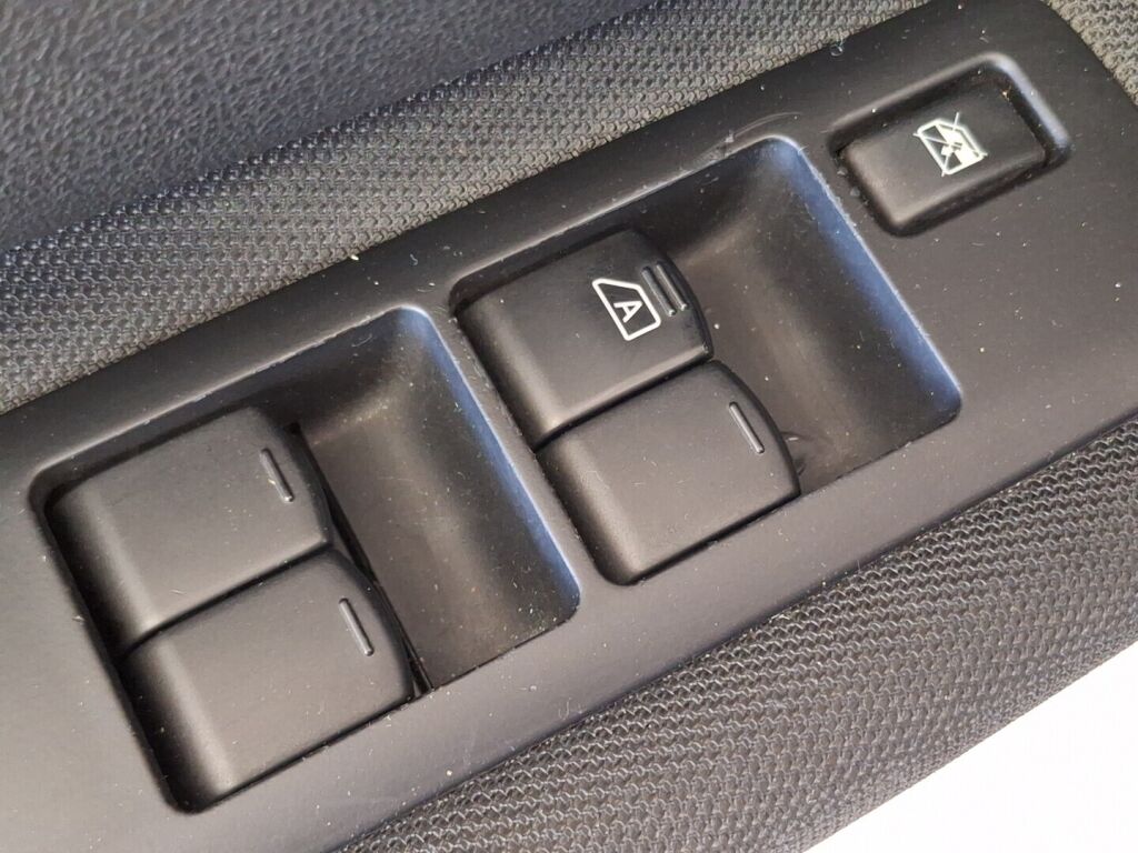 Nissan Qashqai 2010 Musta