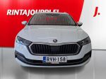 Skoda Octavia 2023 Valkoinen