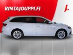 Skoda Octavia 2023 Valkoinen