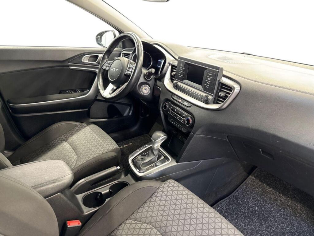 Kia Ceed 2023 Harmaa