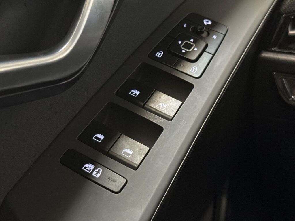Kia Niro 2025 Valkoinen