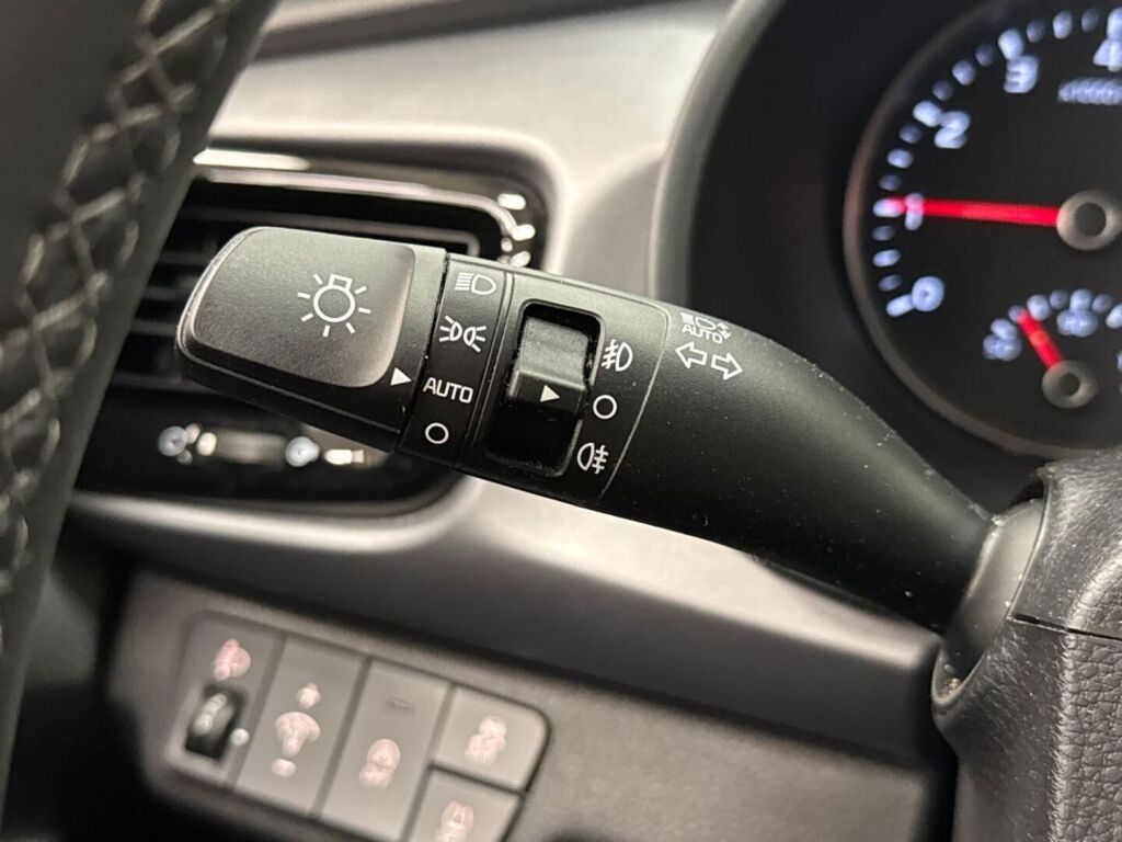 Kia Rio 2024 Harmaa