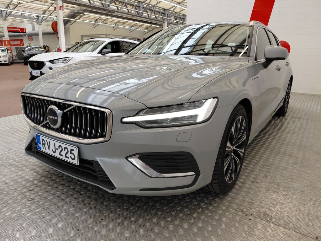 Volvo V60 2024 Harmaa
