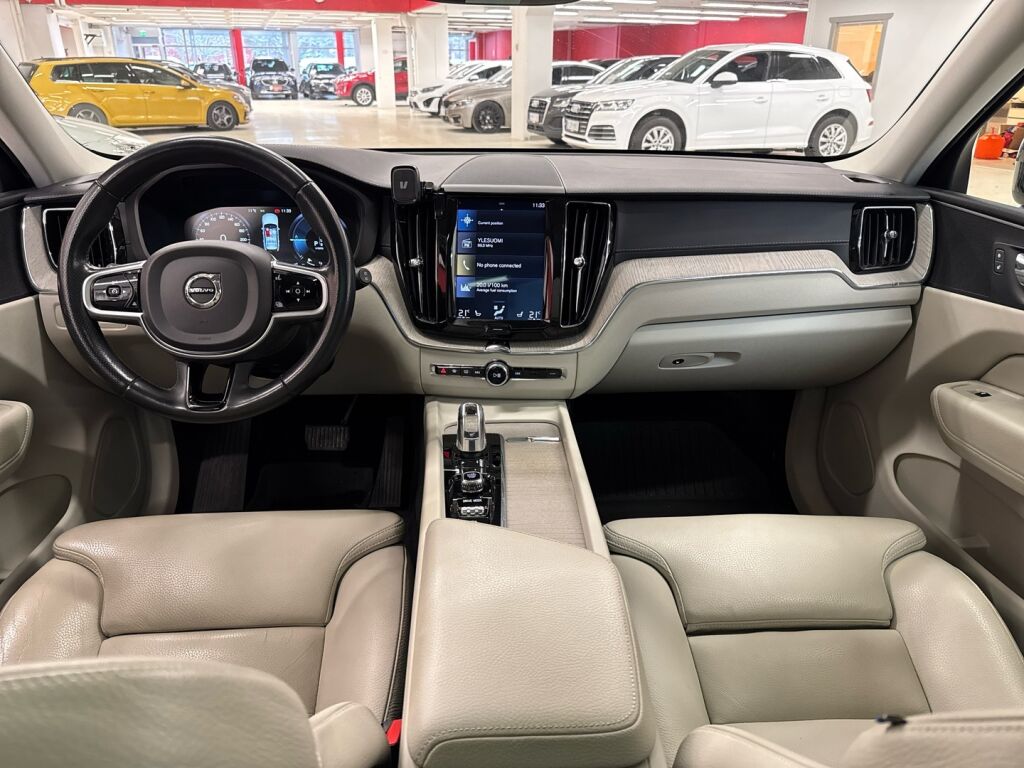 Volvo XC60 2019 Musta
