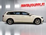 Volkswagen Passat 2021 Valkoinen