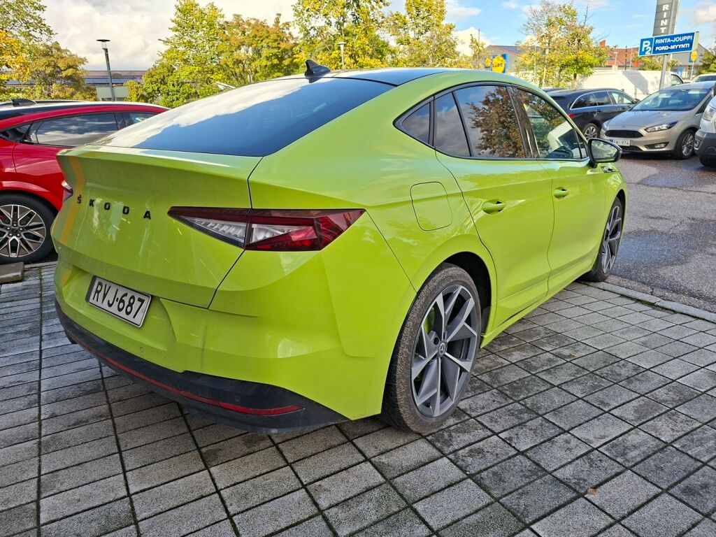 Skoda Enyaq 2023 Vihreä