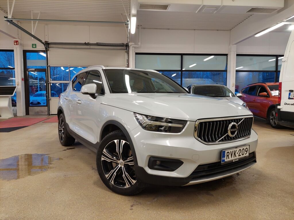 Volvo XC40 2020 Sininen