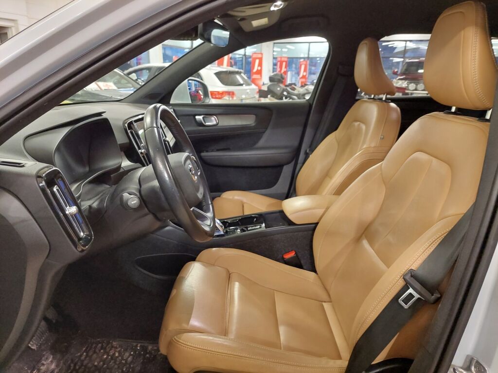 Volvo XC40 2020 Sininen