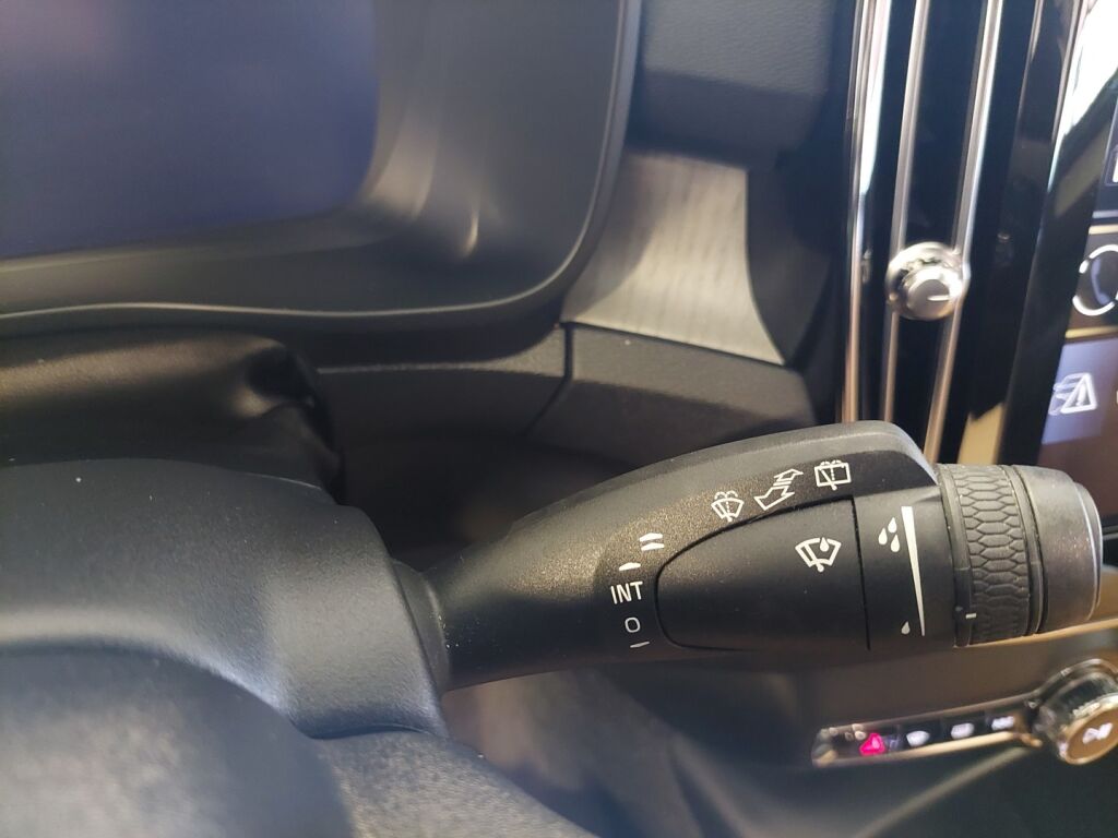 Volvo XC40 2021 Sininen