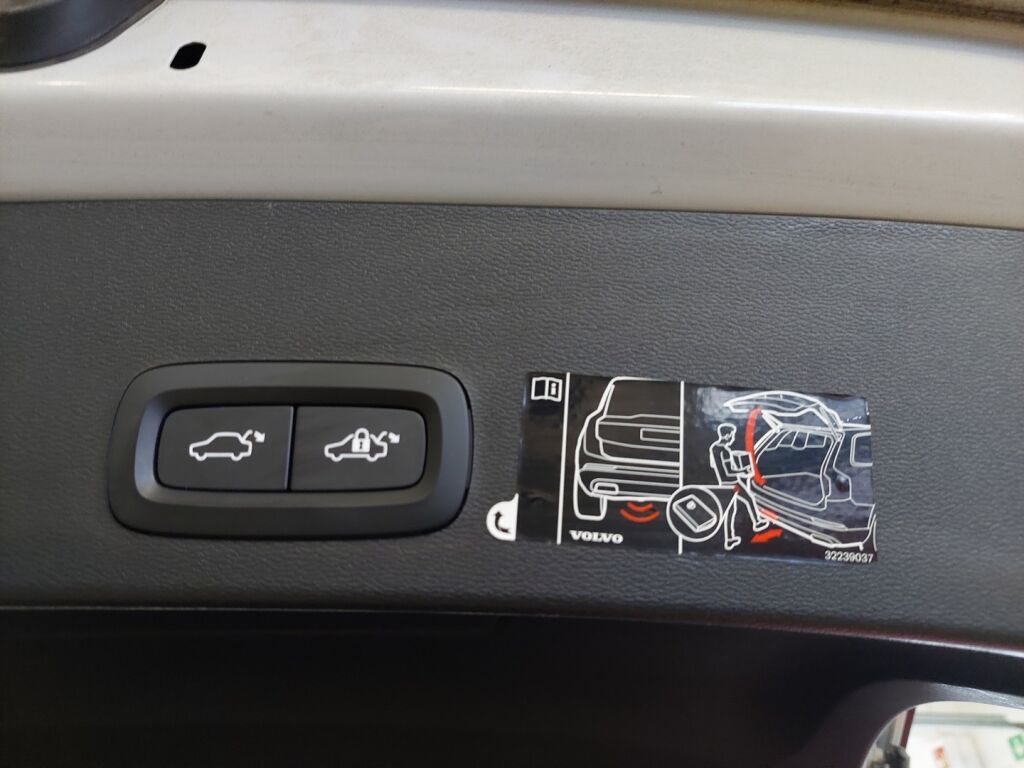 Volvo XC40 2021 Sininen