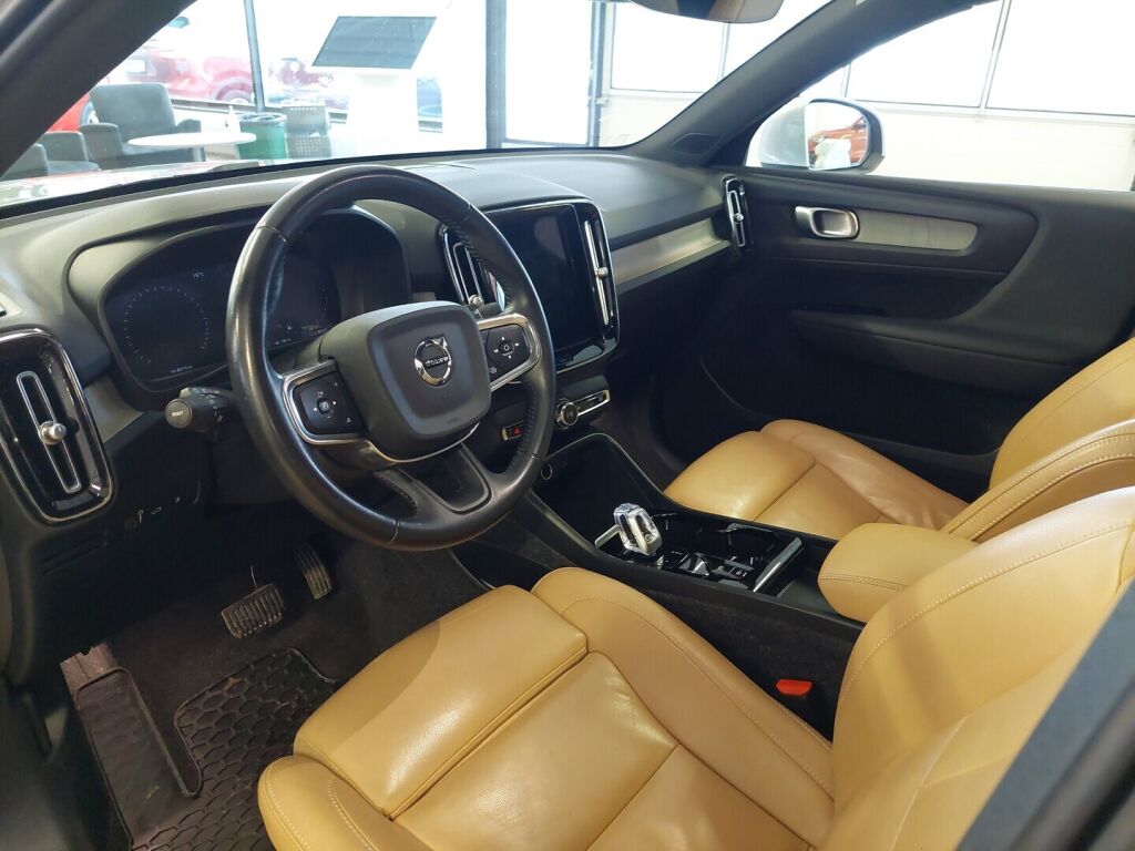 Volvo XC40 2021 Sininen