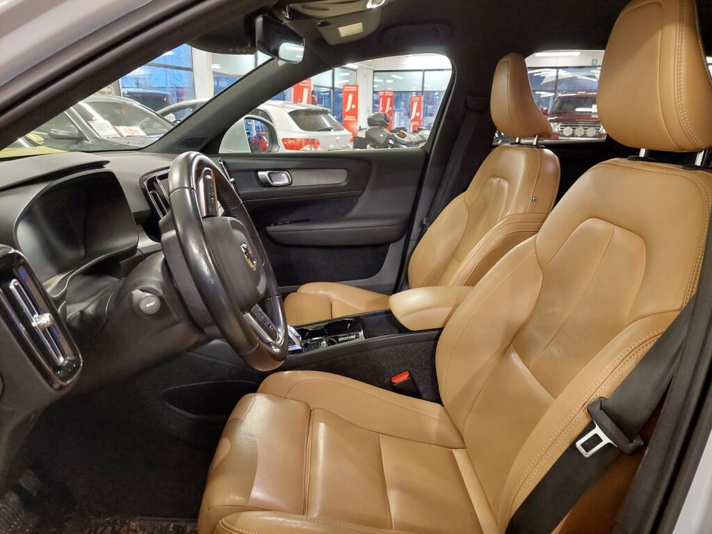 Volvo XC40 2020 Sininen