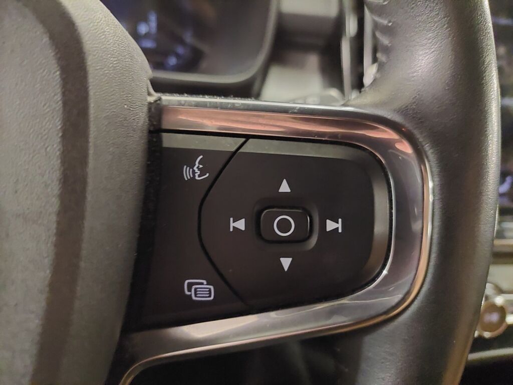 Volvo XC40 2020 Sininen