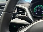 Audi Q4 e-tron 2024 Valkoinen metalli(Glacier White)
