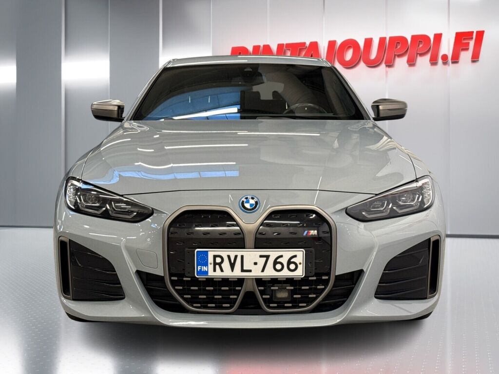 BMW i4 2023 Harmaa