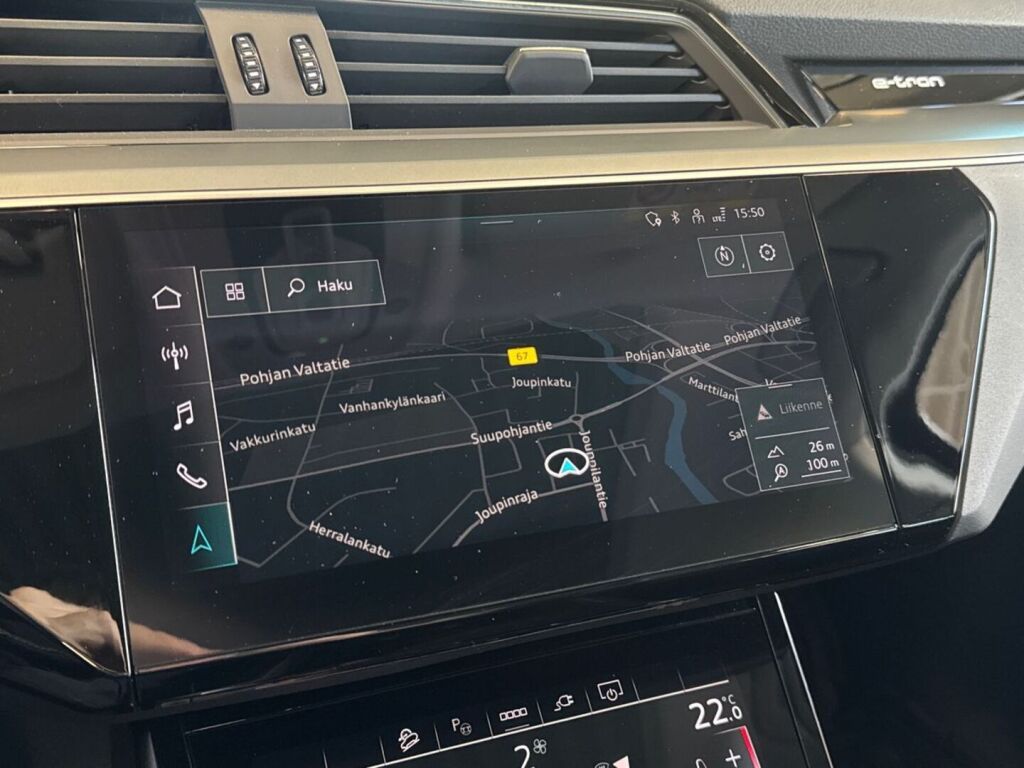 Audi e-tron 2021 Musta