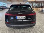 Audi e-tron 2021 Musta
