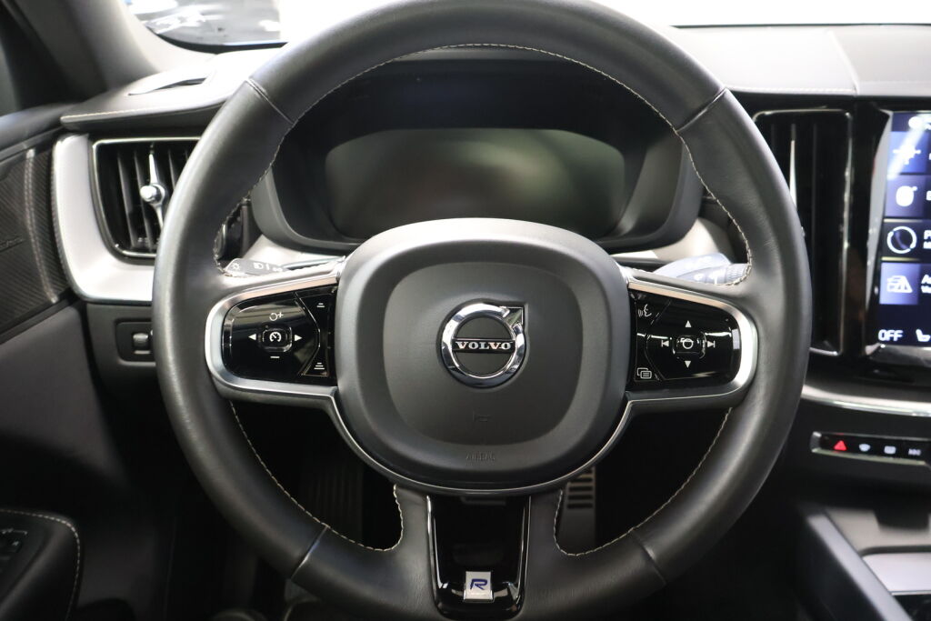 Volvo XC60 2020 Sininen