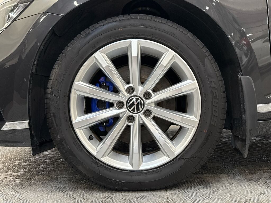 Volkswagen Passat 2021 Harmaa