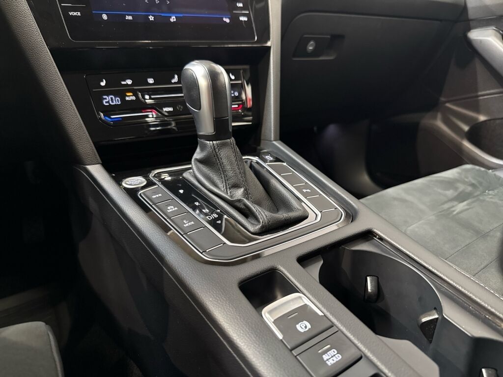 Volkswagen Passat 2021 Harmaa