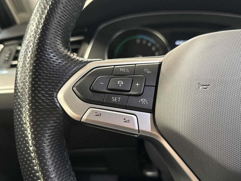 Volkswagen Passat 2021 Harmaa