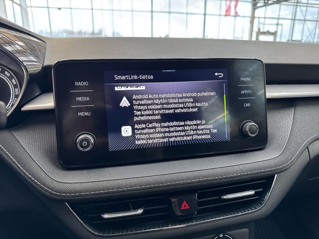 Skoda Fabia 2022 Valkoinen