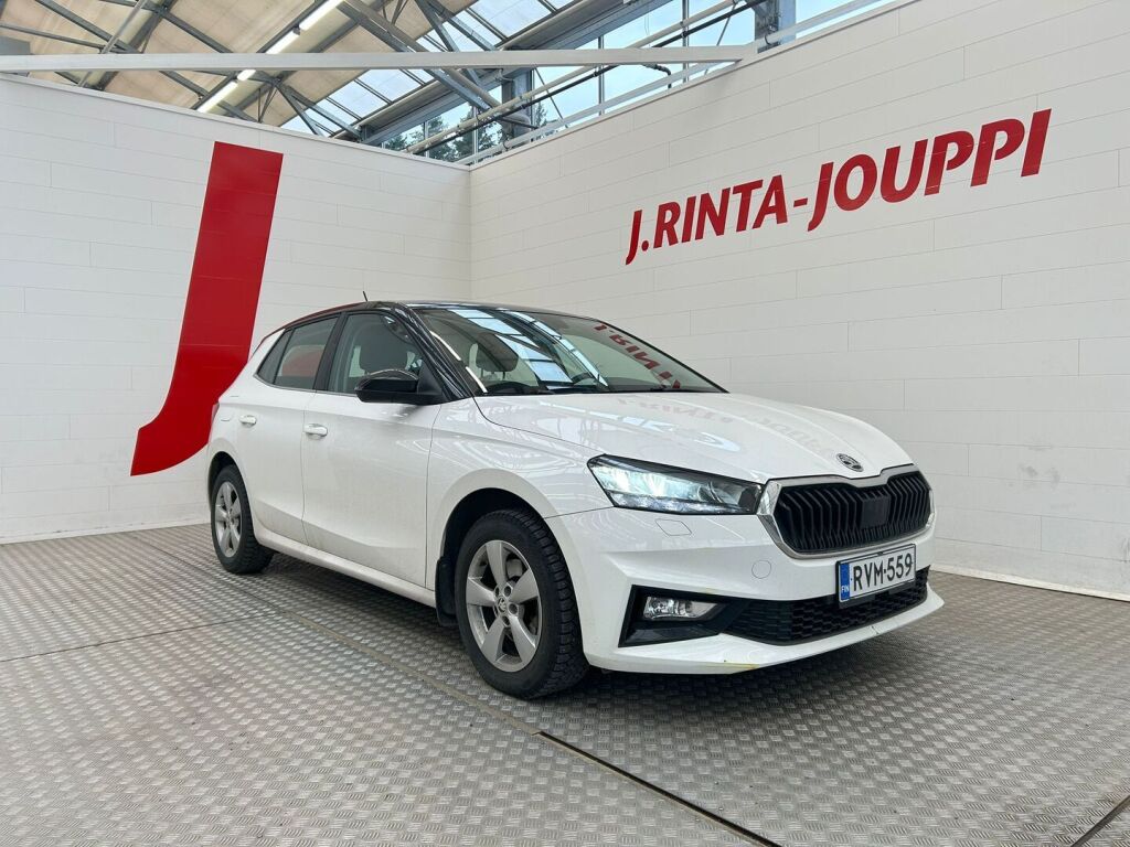 Skoda Fabia 2022 Valkoinen