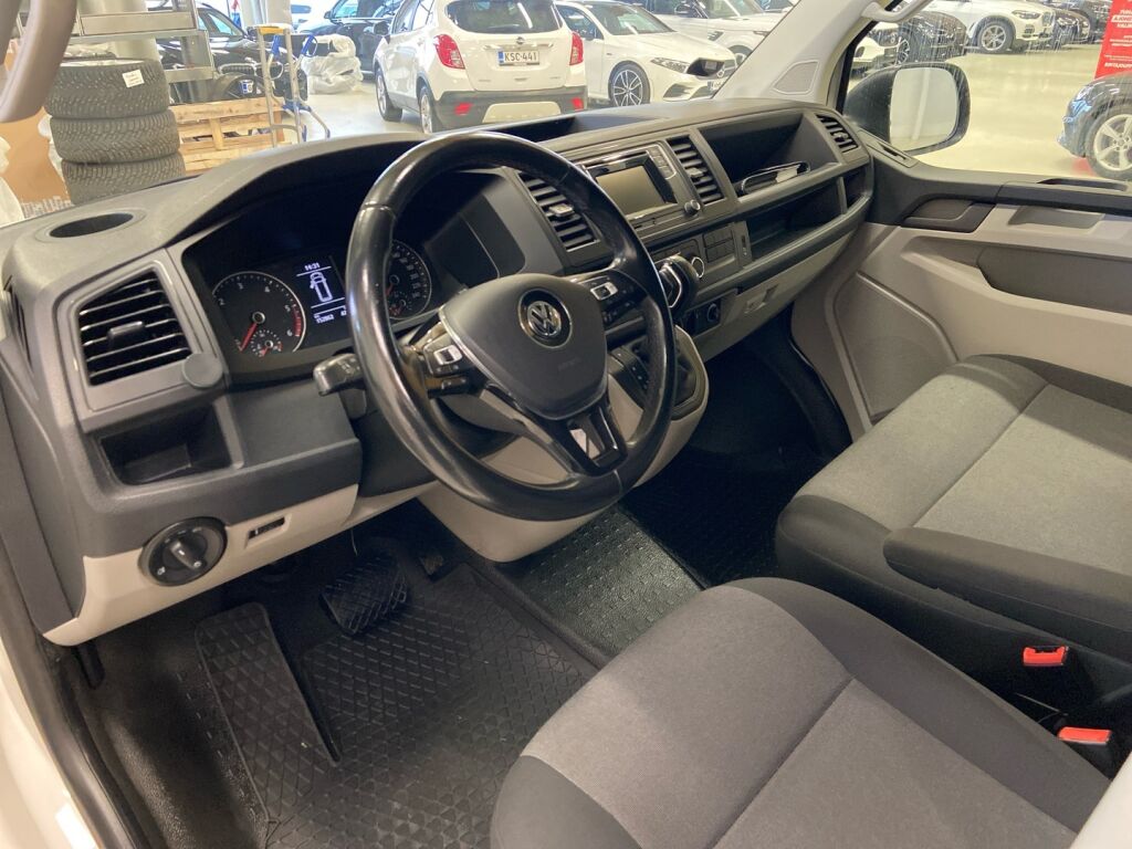 Volkswagen Transporter 2018 Valkoinen