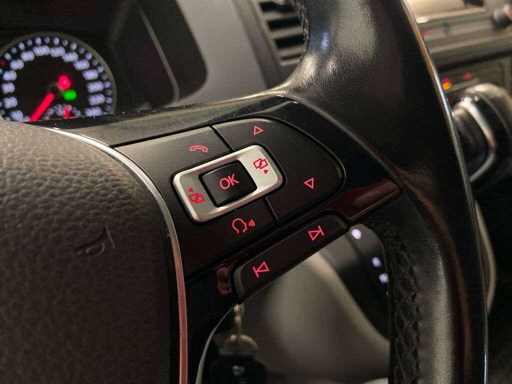 Volkswagen Transporter 2018 Valkoinen