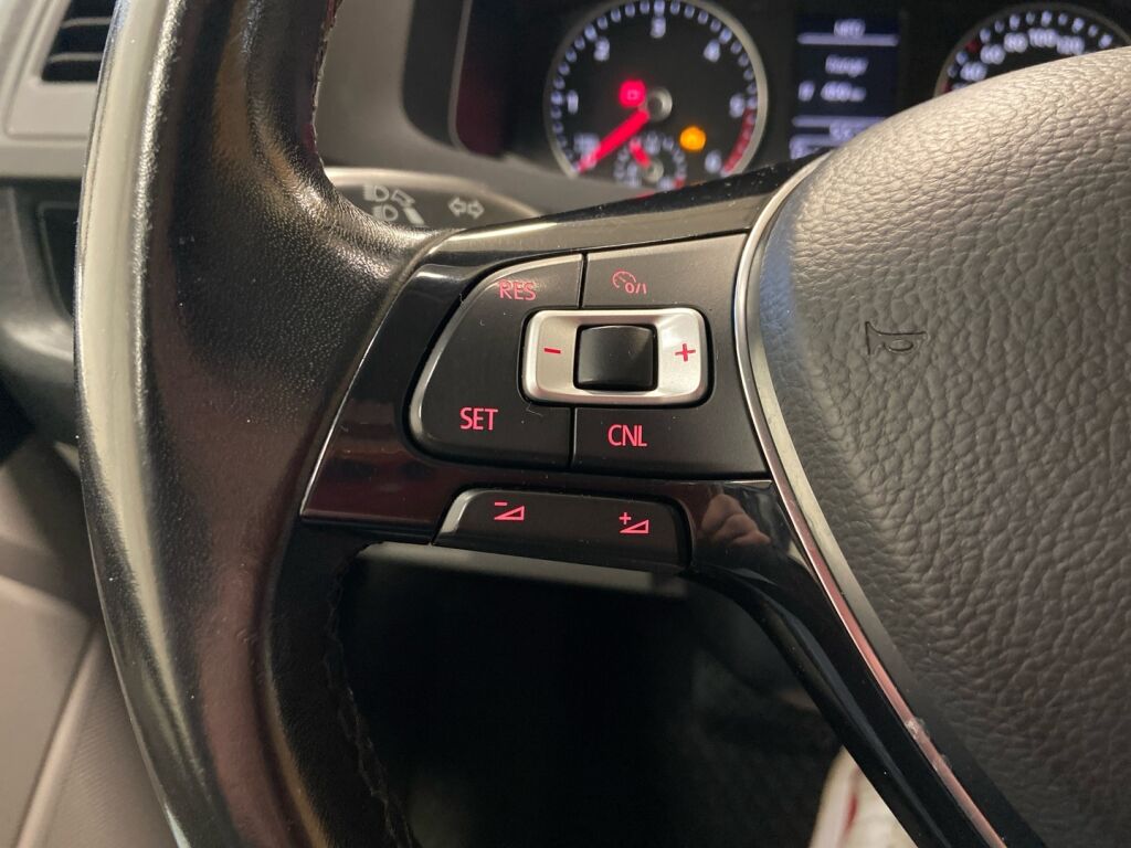 Volkswagen Transporter 2018 Valkoinen