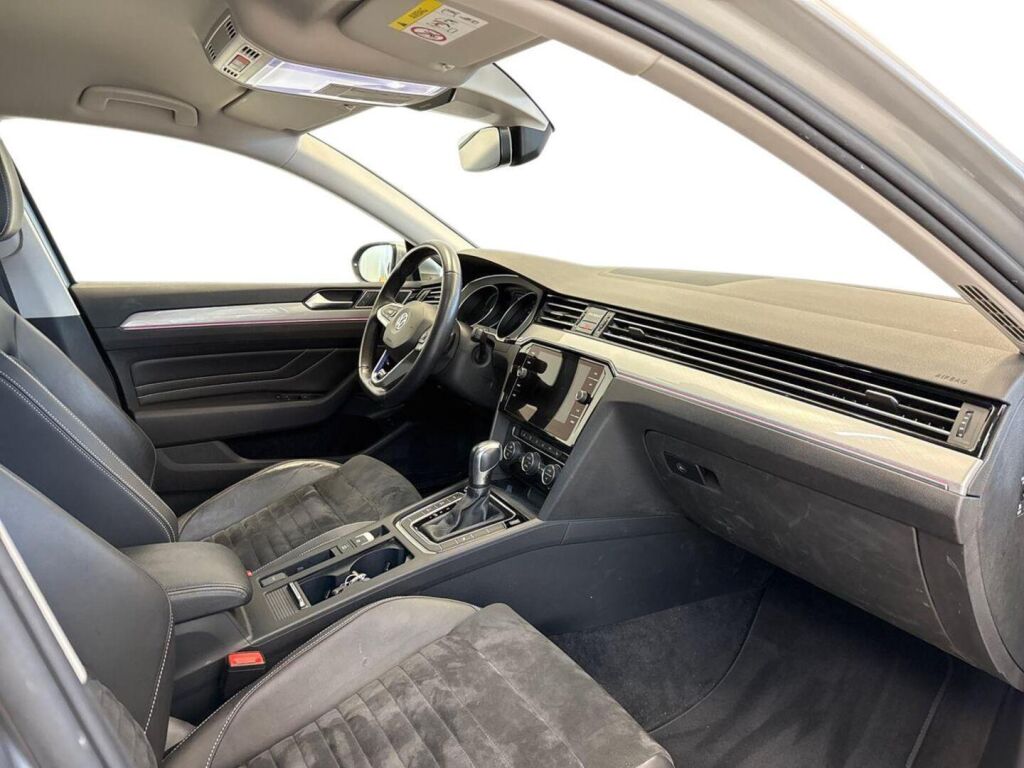 Volkswagen Passat 2020 Hopea