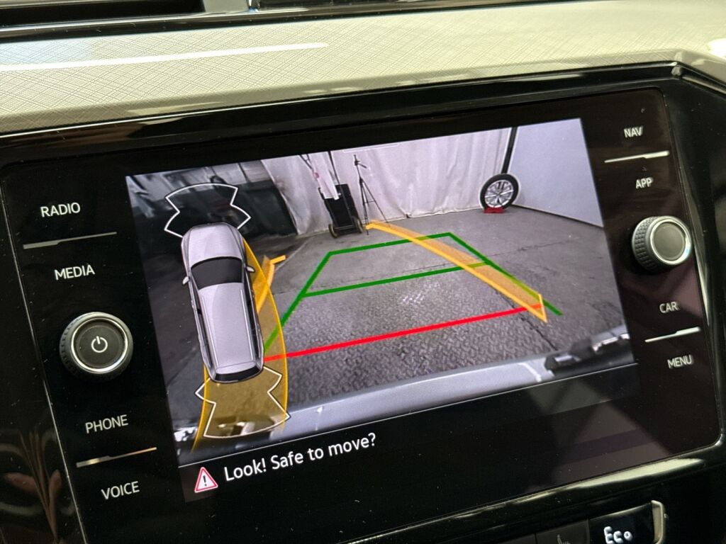 Volkswagen Passat 2020 Hopea