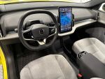 Volvo EX30 2024 Keltainen