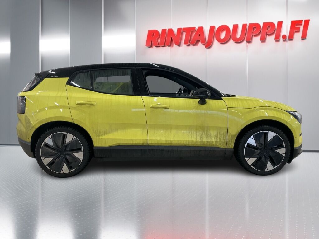 Volvo EX30 2024 Keltainen