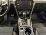Volkswagen Passat 2020 Valkoinen