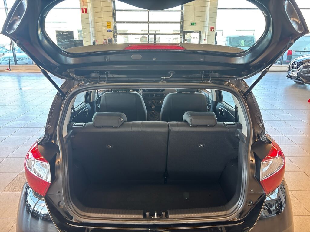 Hyundai i10 2024 Musta