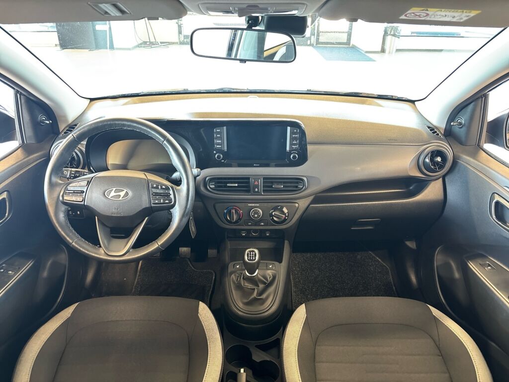 Hyundai i10 2024 Musta