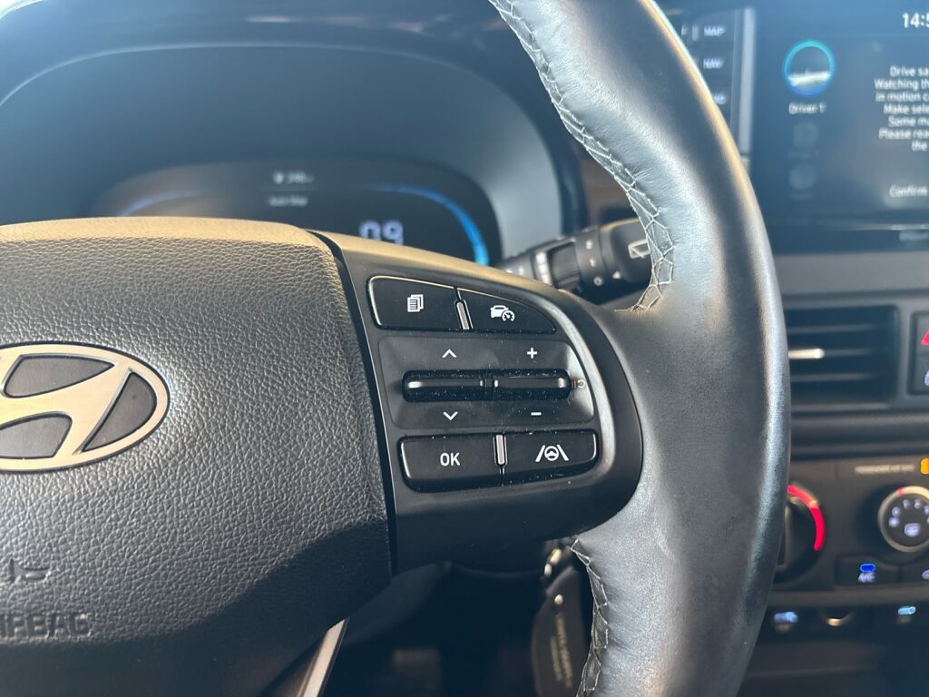 Hyundai i10 2024 Musta