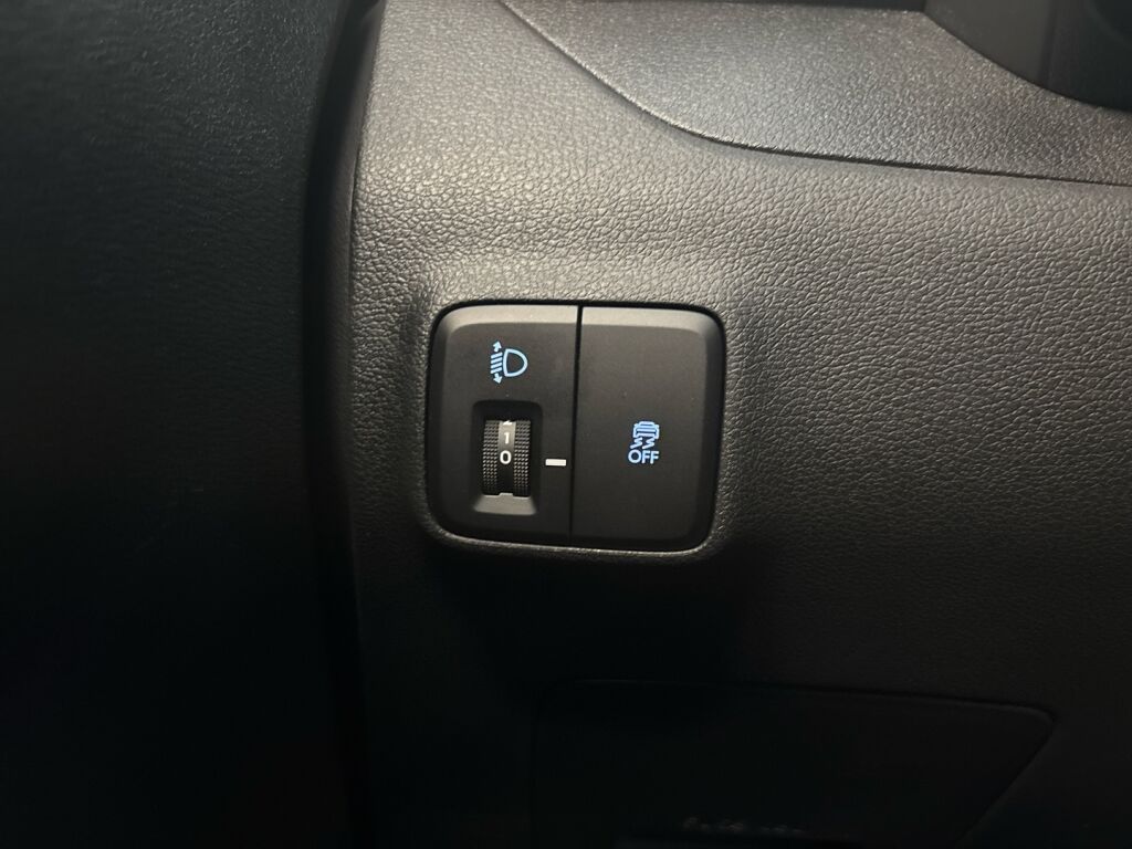Hyundai i10 2024 Musta