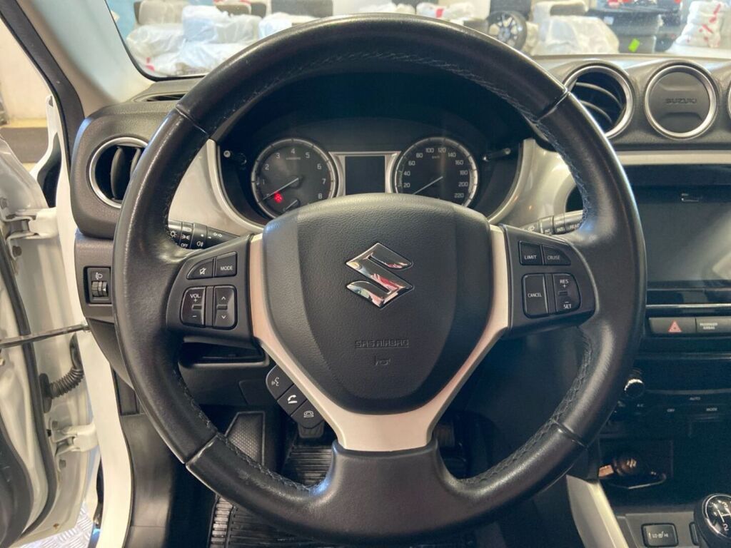 Suzuki Vitara 2015 Valkoinen